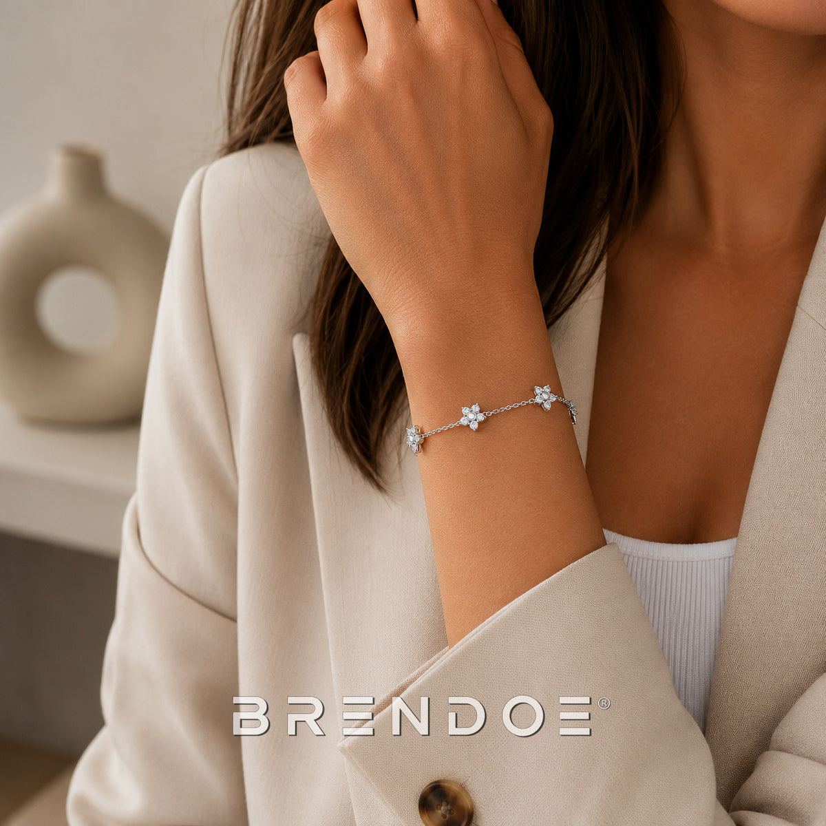 Zilverkleurige Bloemen Armband Dames – RVS Armband met Bloem Details – Verstelbaar
