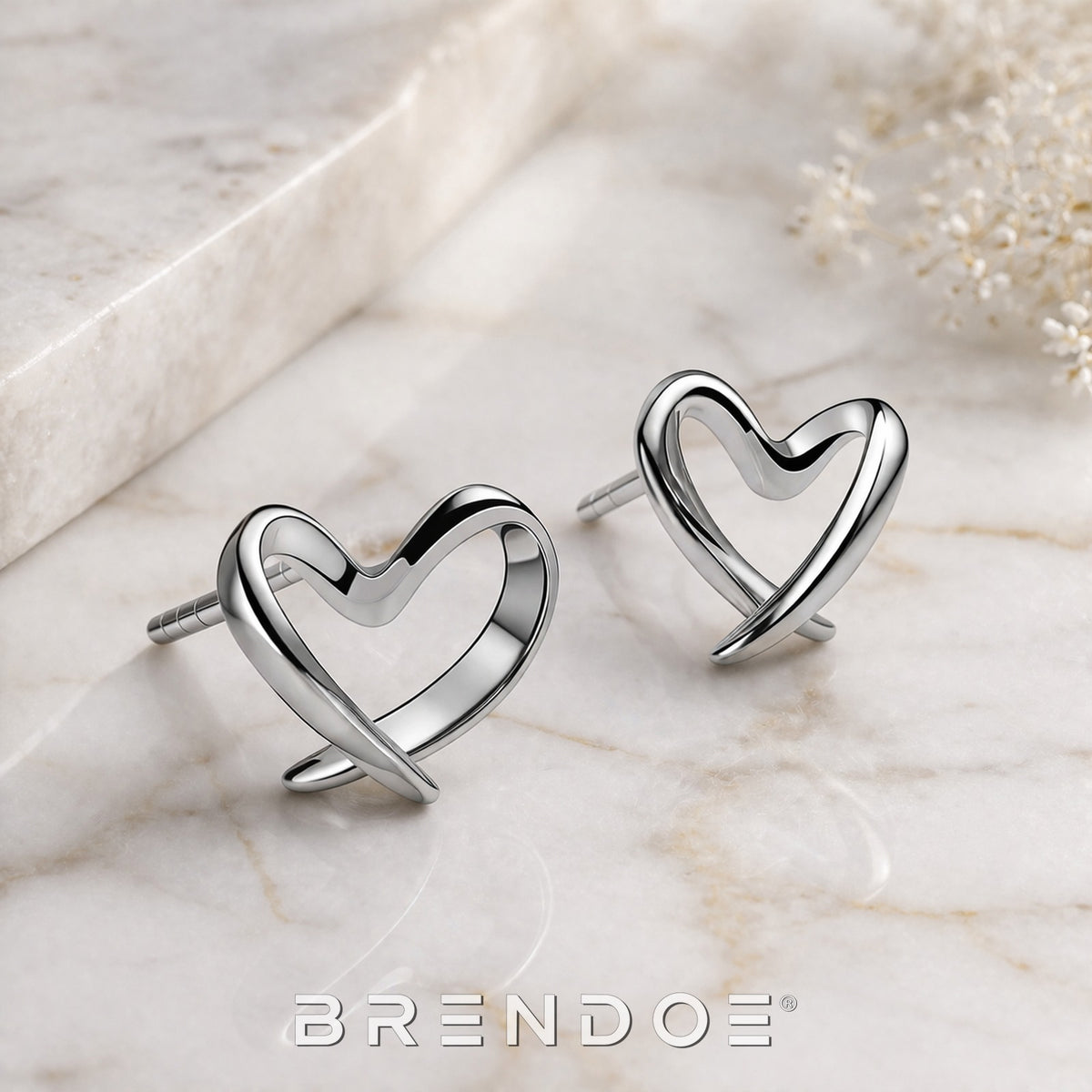 Brendoe Zilverkleurige Lijnhart Oorstekers – 925 Zilver