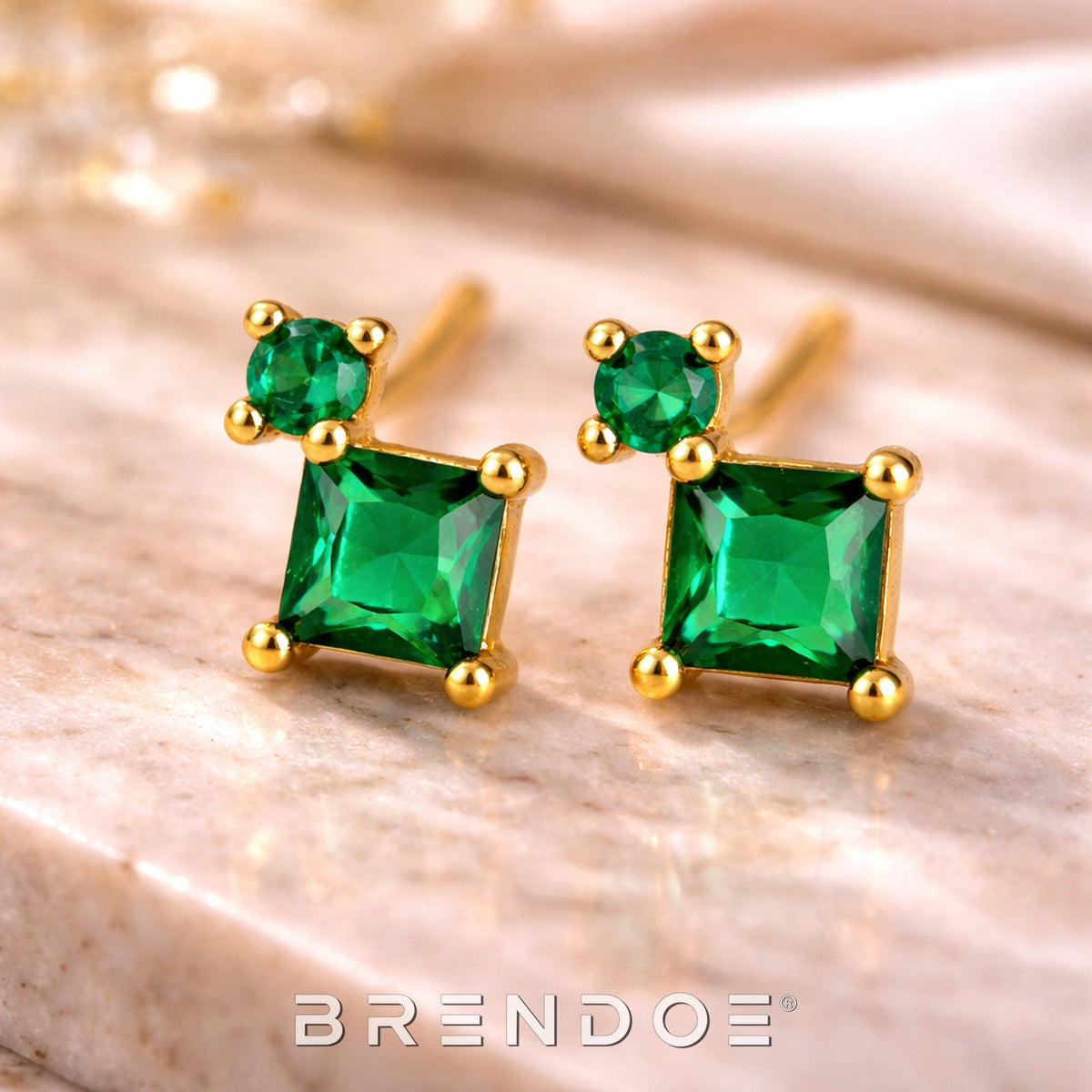 Brendoe Goudkleurige Groene Zirkoon Oorstekers – 925 Zilver