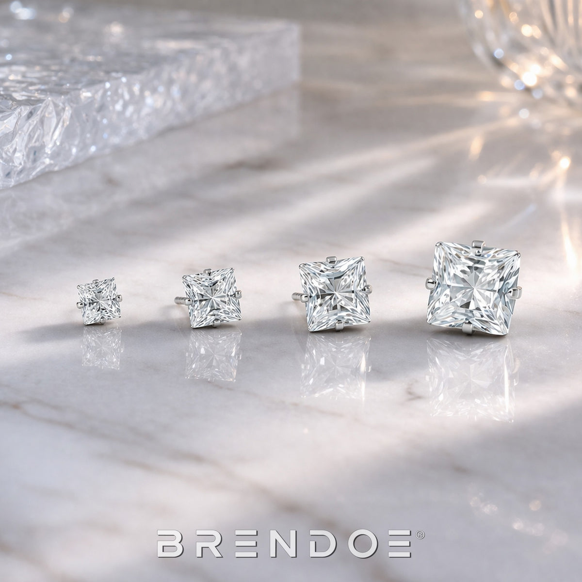 Brendoe Zilverkleurige Zirkonia Oorstekers Set – 4 Paar