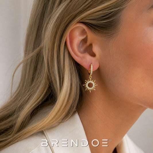 Brendoe Goudkleurige Zon Hangoorbellen met Zirkonia – Dames